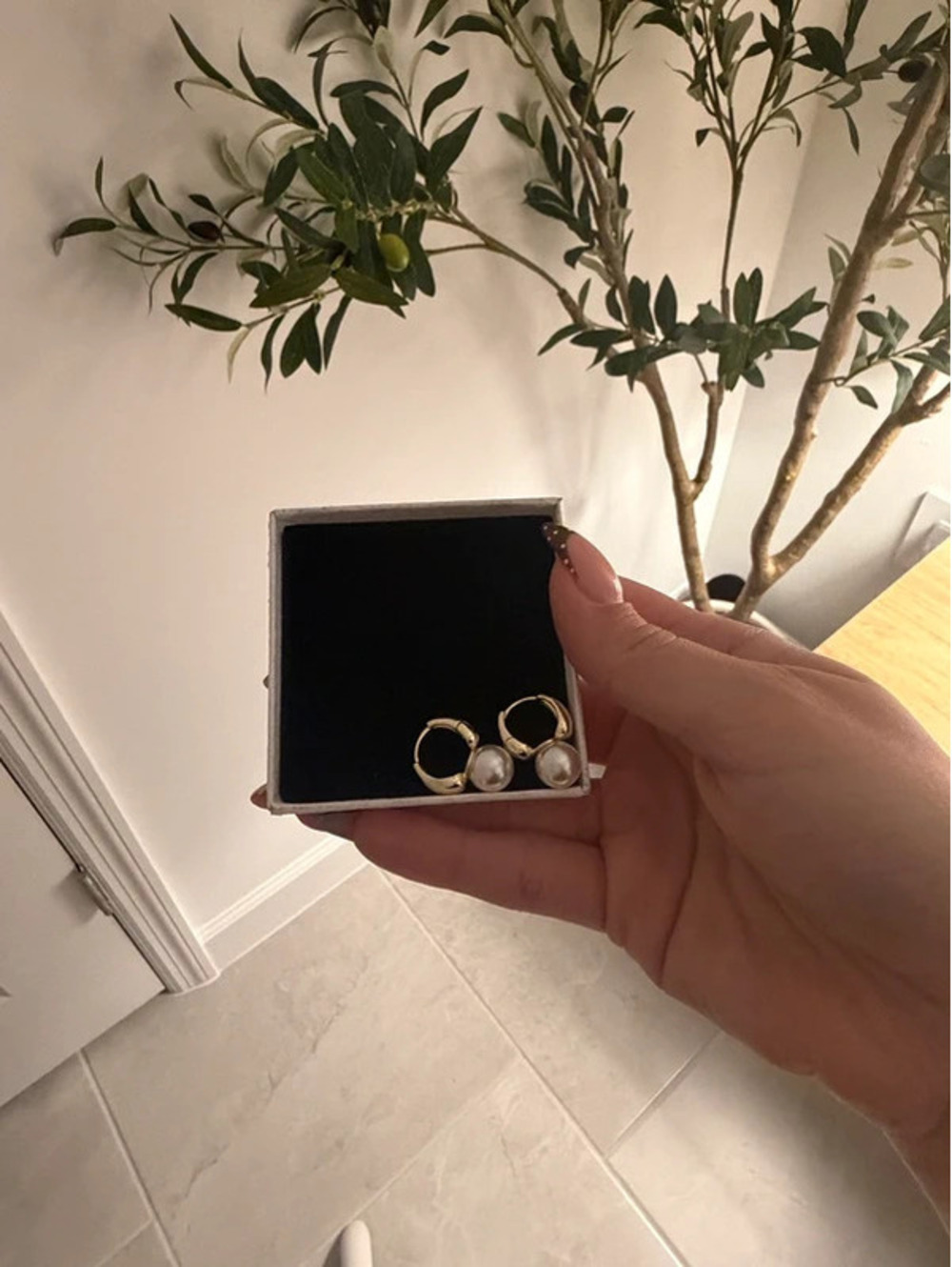 Cute gold pearl earrings